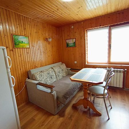 Cottage house Yaremche Exterior photo